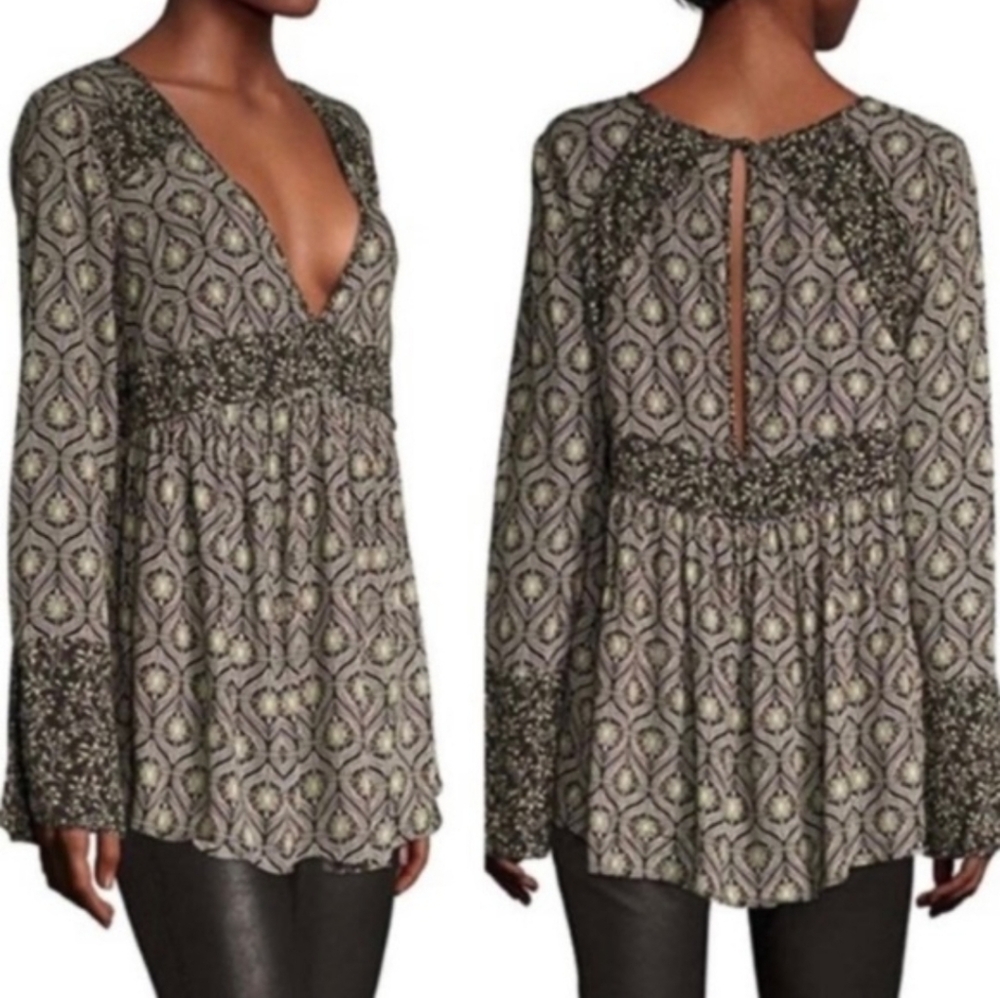 Free People Boho Blouse Flare Sleeve Deep V Long Sleeve Womens Size Medium